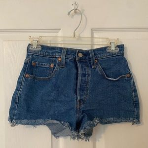 LEVI’S 501 denim shorts